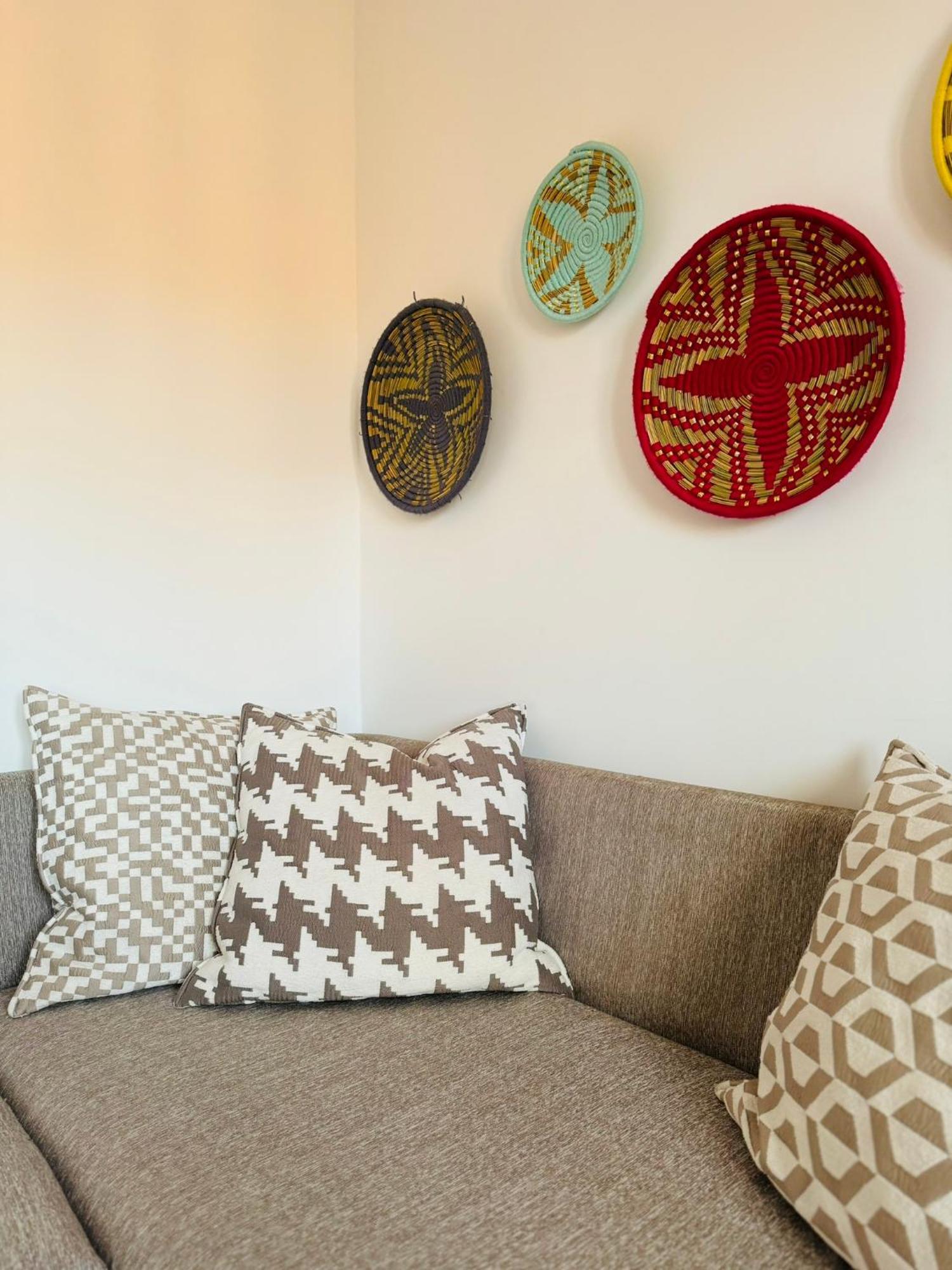 Apartment Musee Ysl : Cozy, Familial, Chic